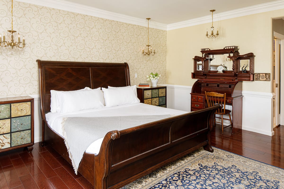 Presidential Room | 1 bedroom, premium bedding, down comforters, pillowtop beds