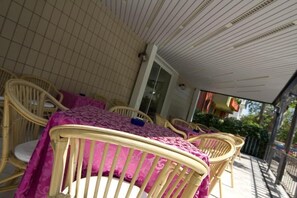 Utendørsservering