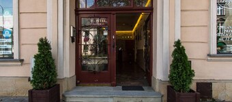 Kajzer Hostel