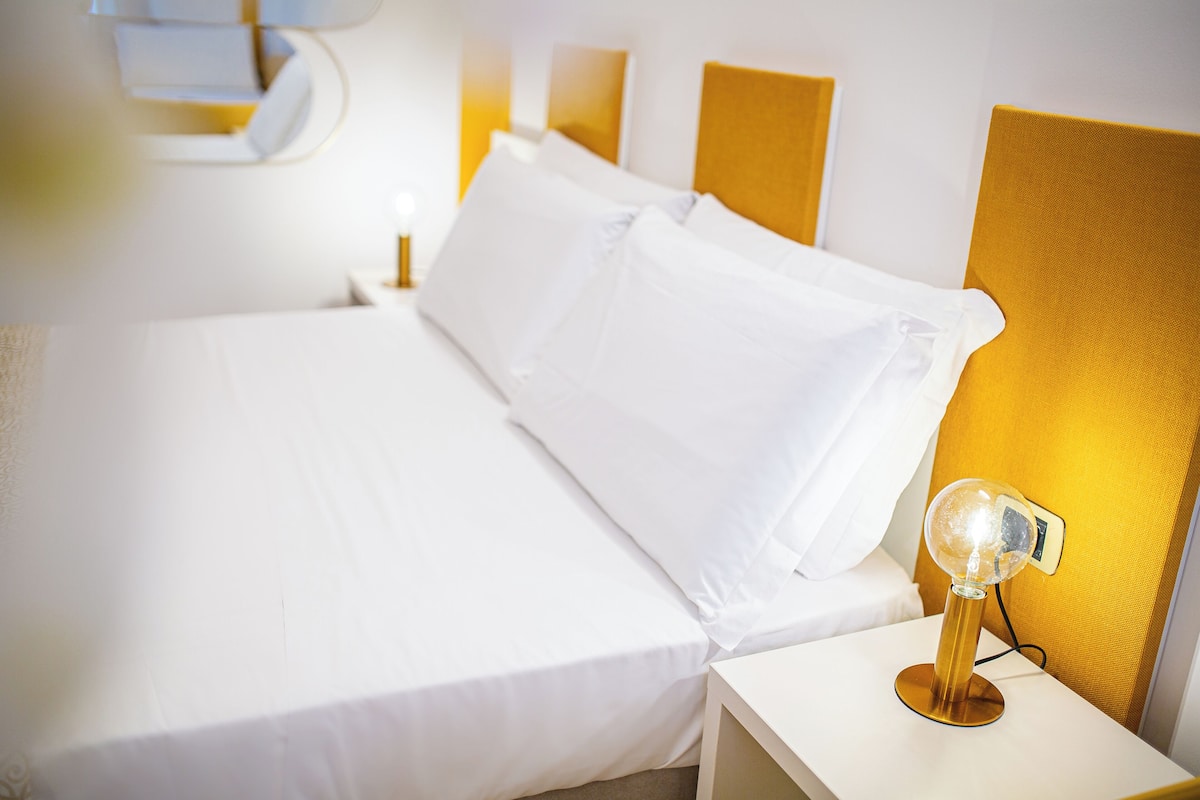 Classic-Doppelzimmer | Zimmersafe, Schreibtisch, kostenloses WLAN, Bettwäsche