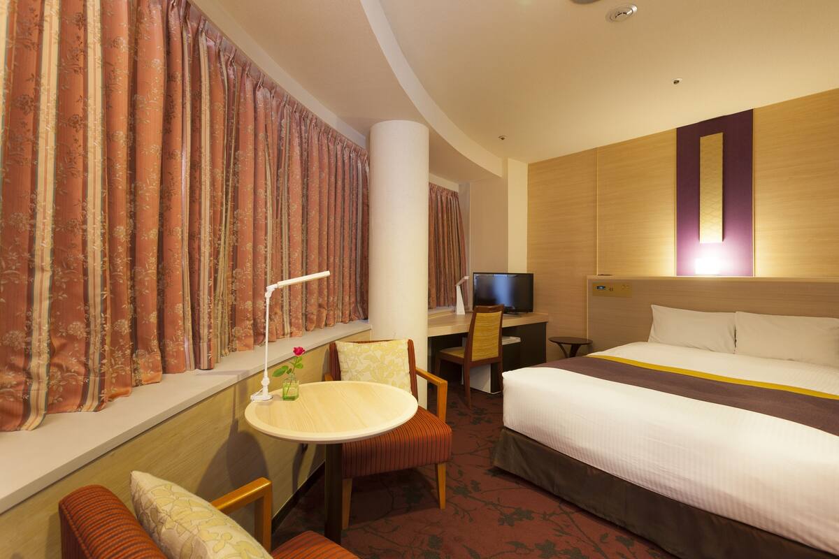 In-room safe, desk, blackout drapes, iron/ironing board