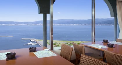 Suwa Lakeside Hotel