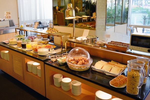 Sarapan prasmanan setiap hari (JPY 1980 per orang)