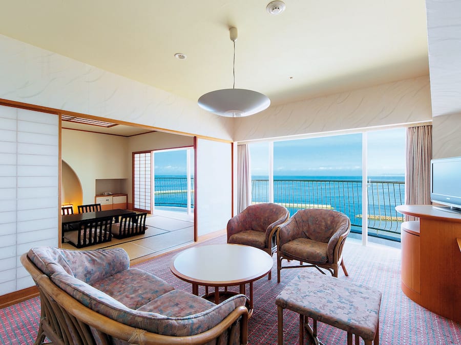 Traditional-Zimmer, Nichtraucher (Japanese Style, with living room) | Zimmersafe, Schreibtisch, Verdunkelungsvorhänge, Bettwäsche