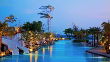 3 outdoor pools, pool cabanas (surcharge)