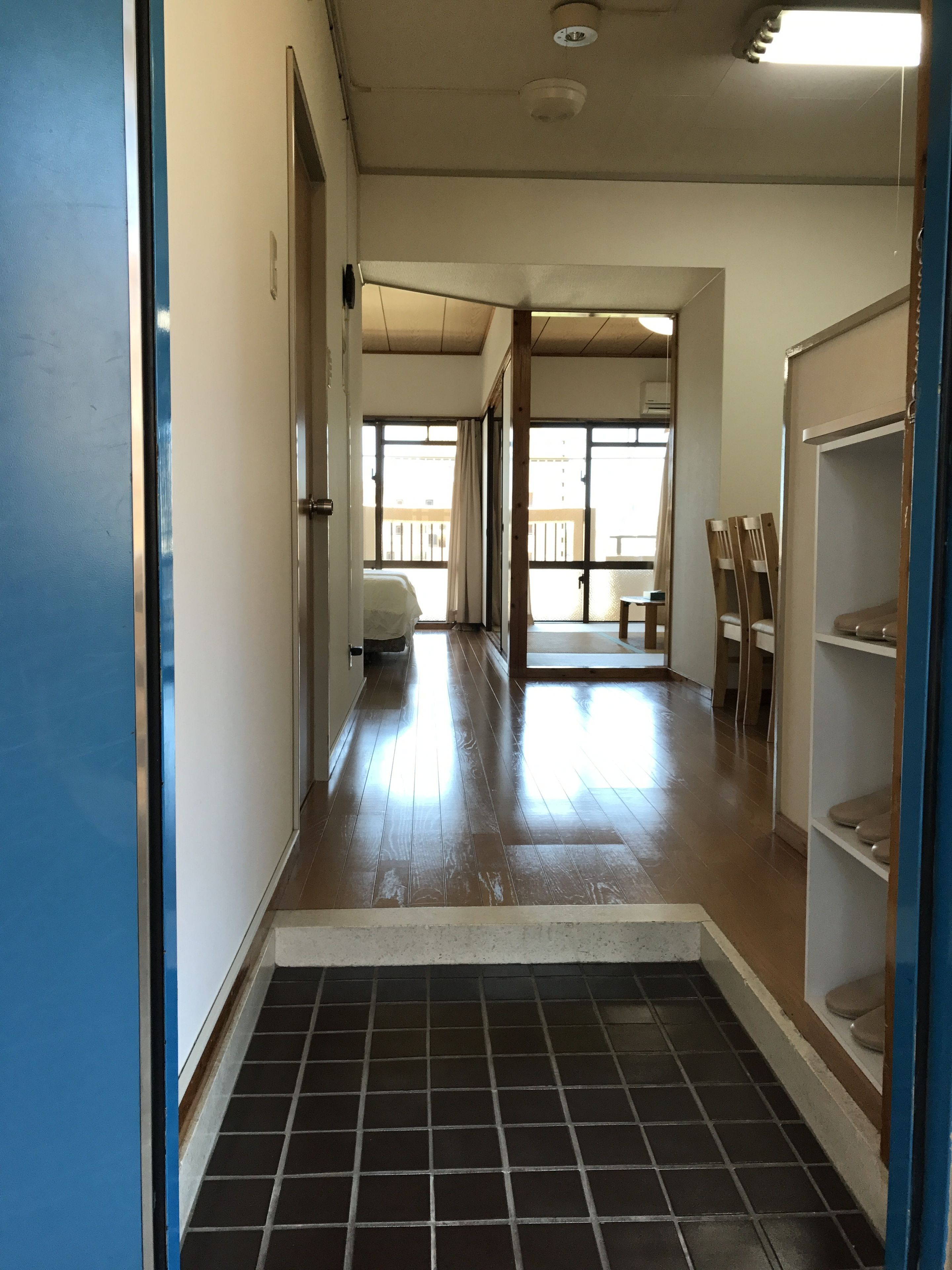 Family Room | Egyptian cotton sheets, desk, iron/ironing board, free WiFi