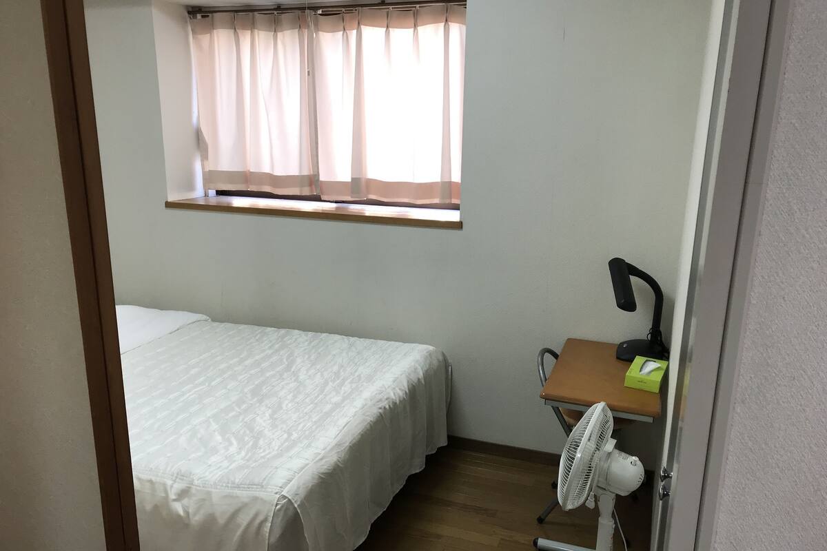 Twin Room, Separate 2 Double Bed | Egyptian cotton sheets, desk, iron/ironing board (on request)