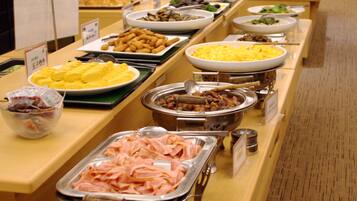 Daily buffet breakfast for a fee