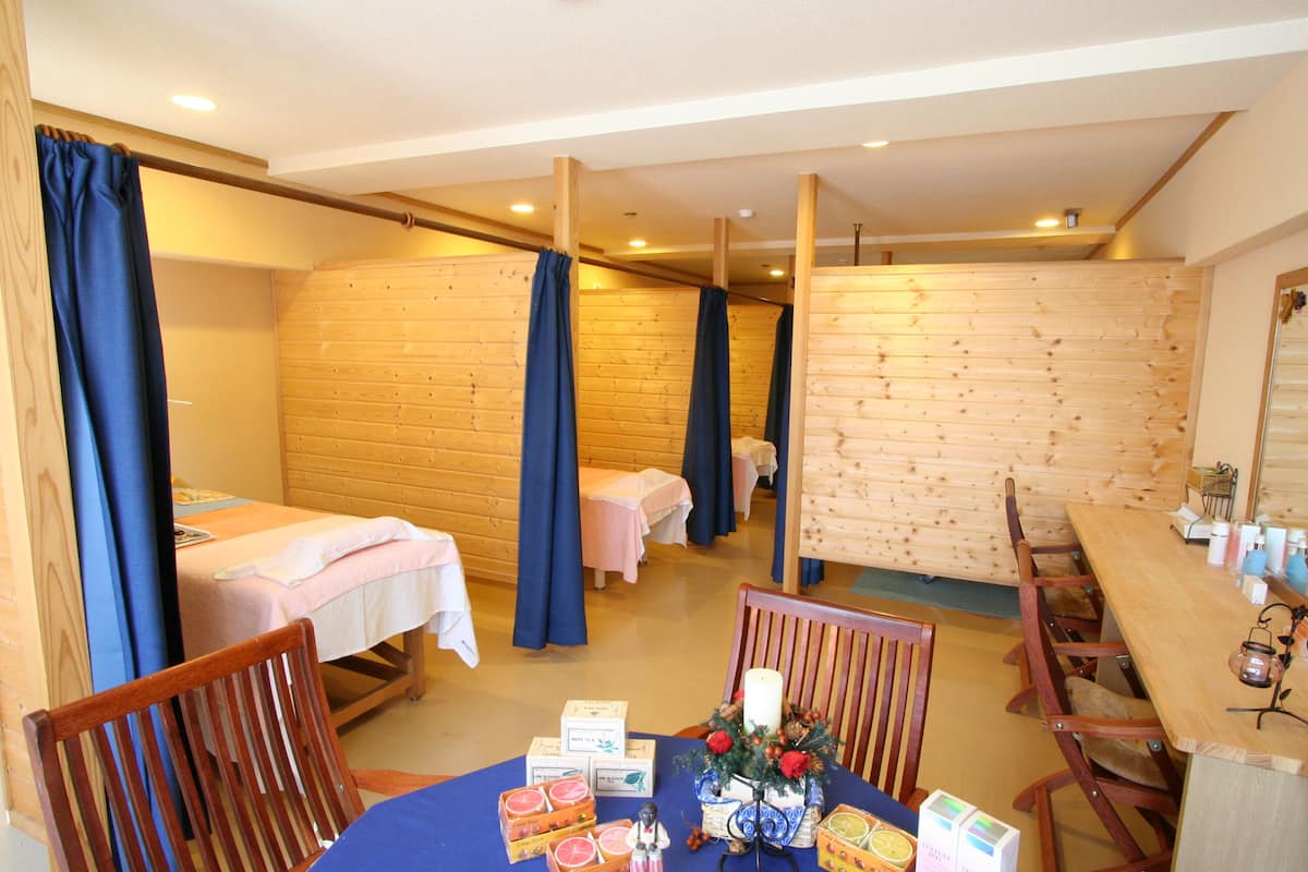 body treatments, facials