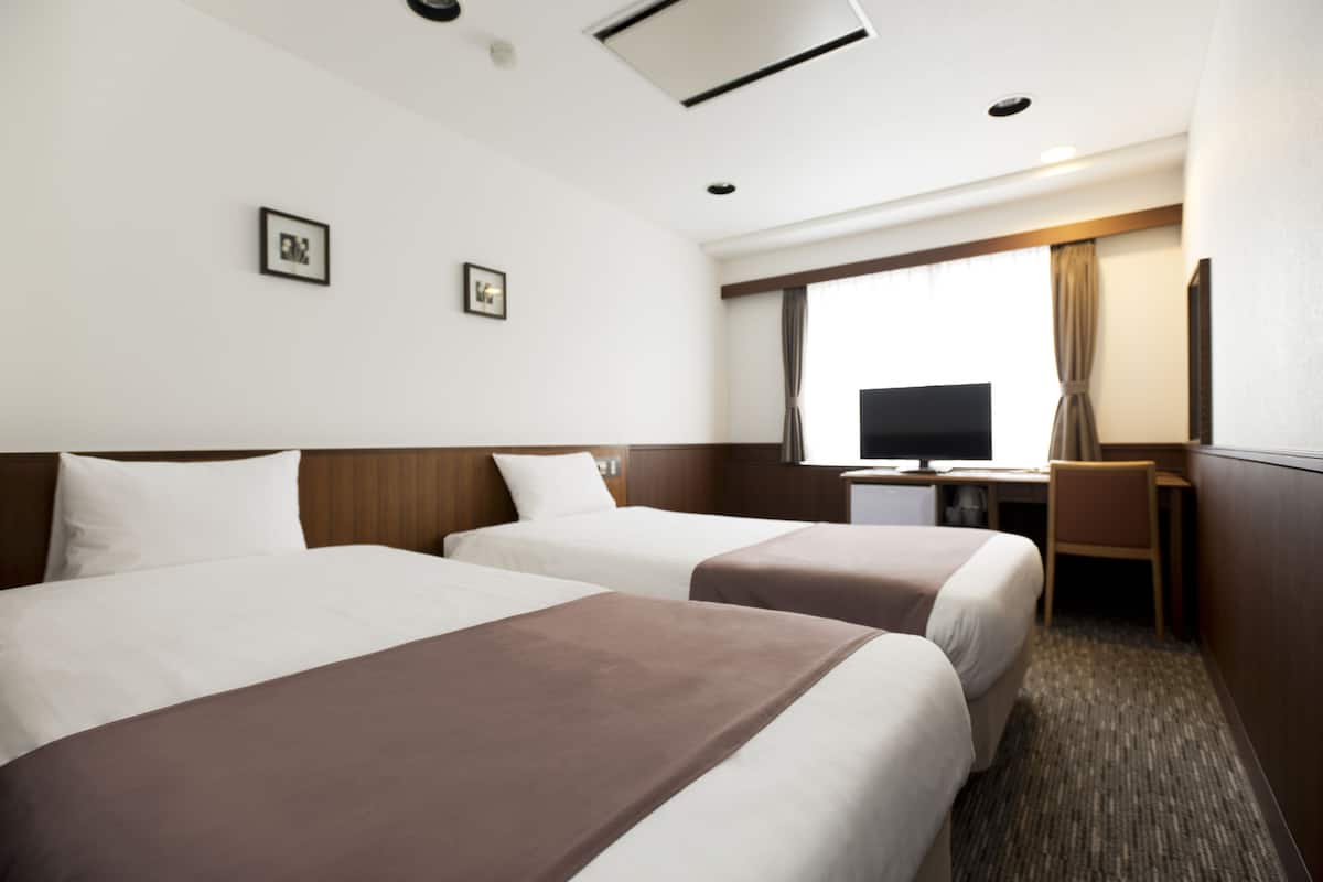 Premium bedding, desk, free WiFi, bed sheets