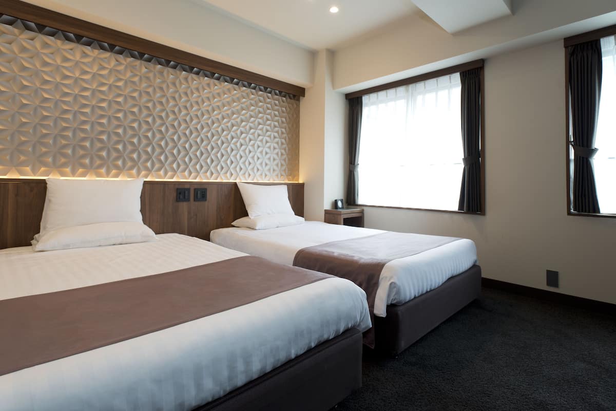 Premium bedding, desk, free WiFi, bed sheets