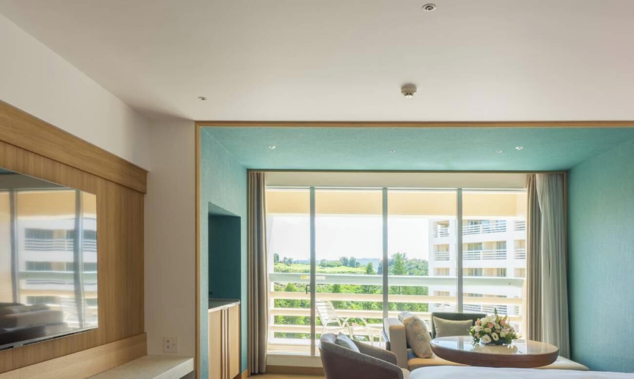 Twin Room | In-room safe, desk, soundproofing, iron/ironing board