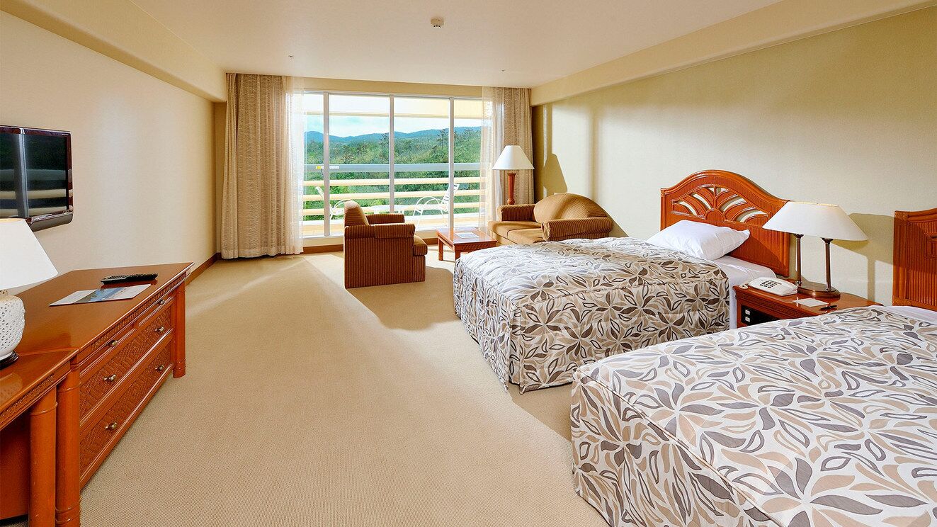 In-room safe, desk, soundproofing, iron/ironing board