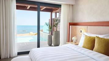 1 bedroom, premium bedding, down comforters, minibar