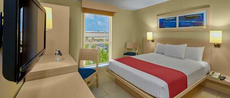 書桌、遮光布/窗簾、熨斗/熨衣板、免費無線上網