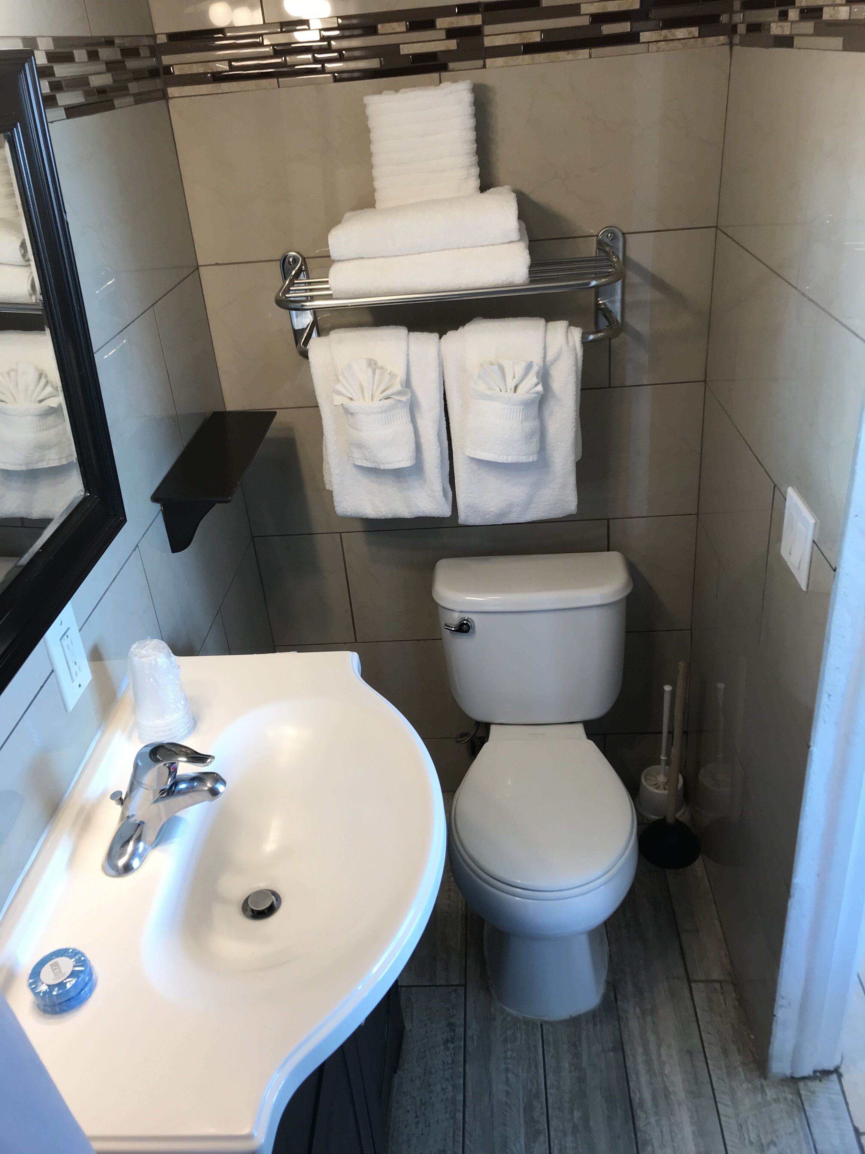 room, 1 king bed, kitchen, water view, 2nd floor | bathroom | hair dryer, towels