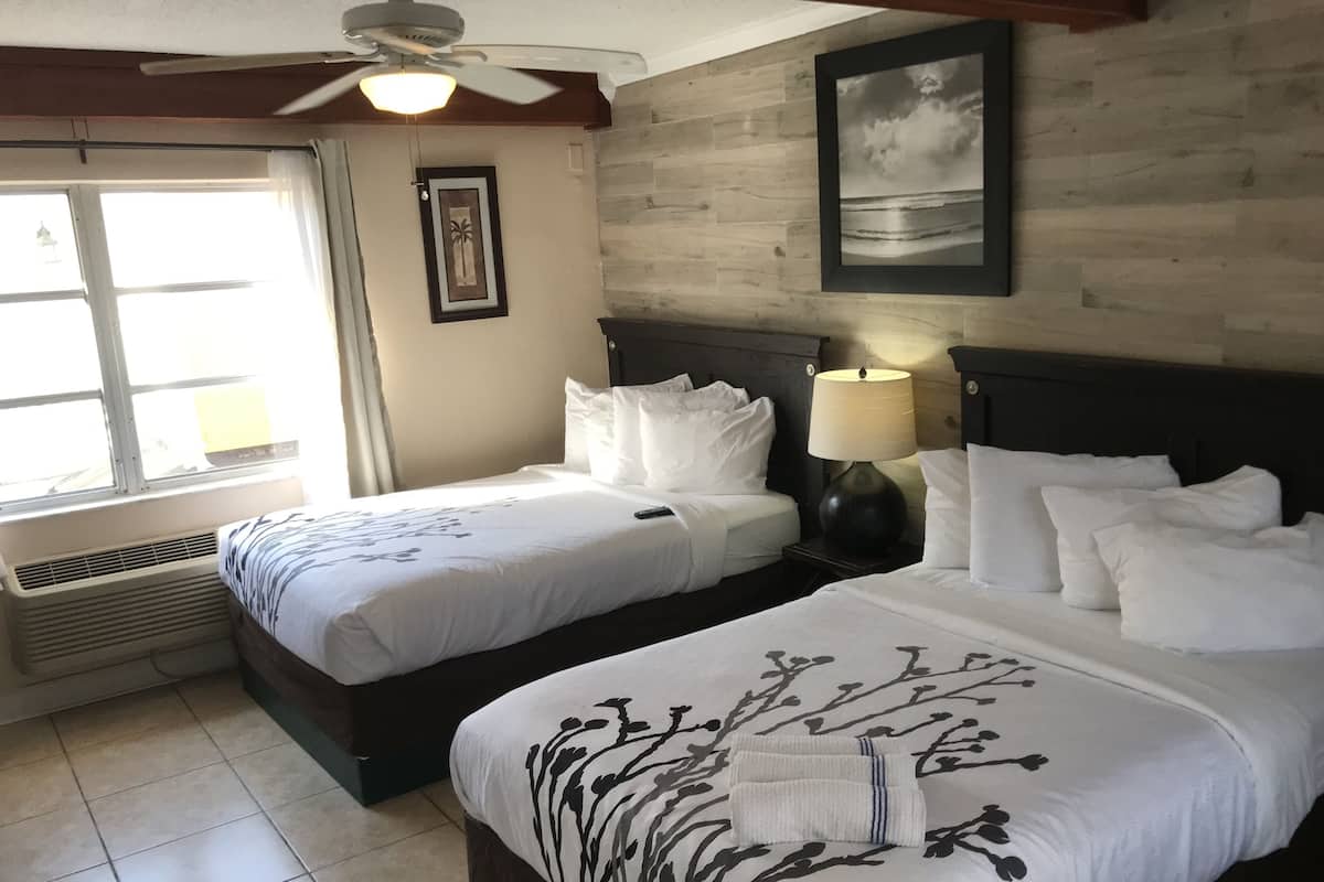 Free WiFi, alarm clocks, bed sheets