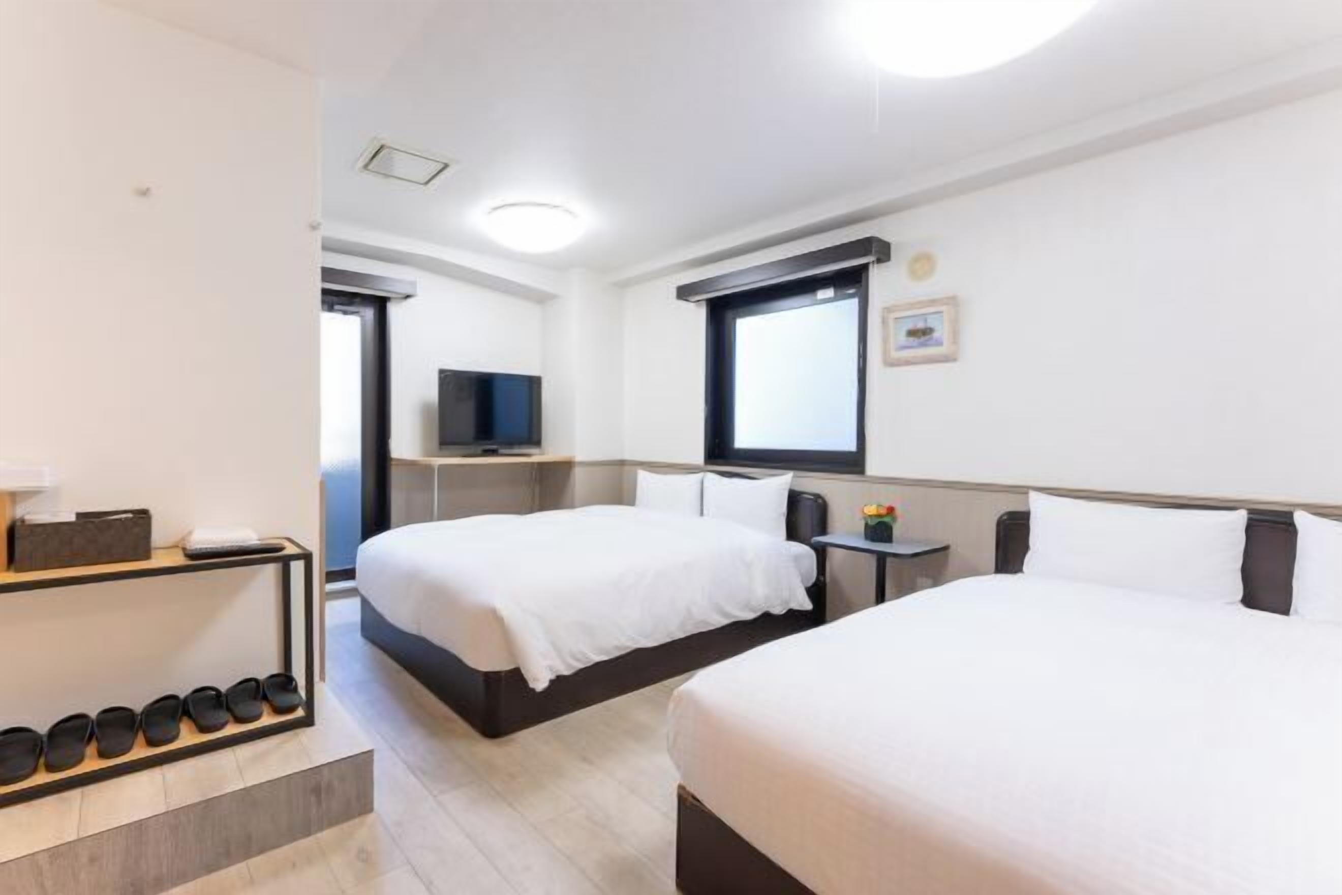 Untuvapeitot, pimennysverhot, ilmainen Wi-Fi, vuodevaatteet