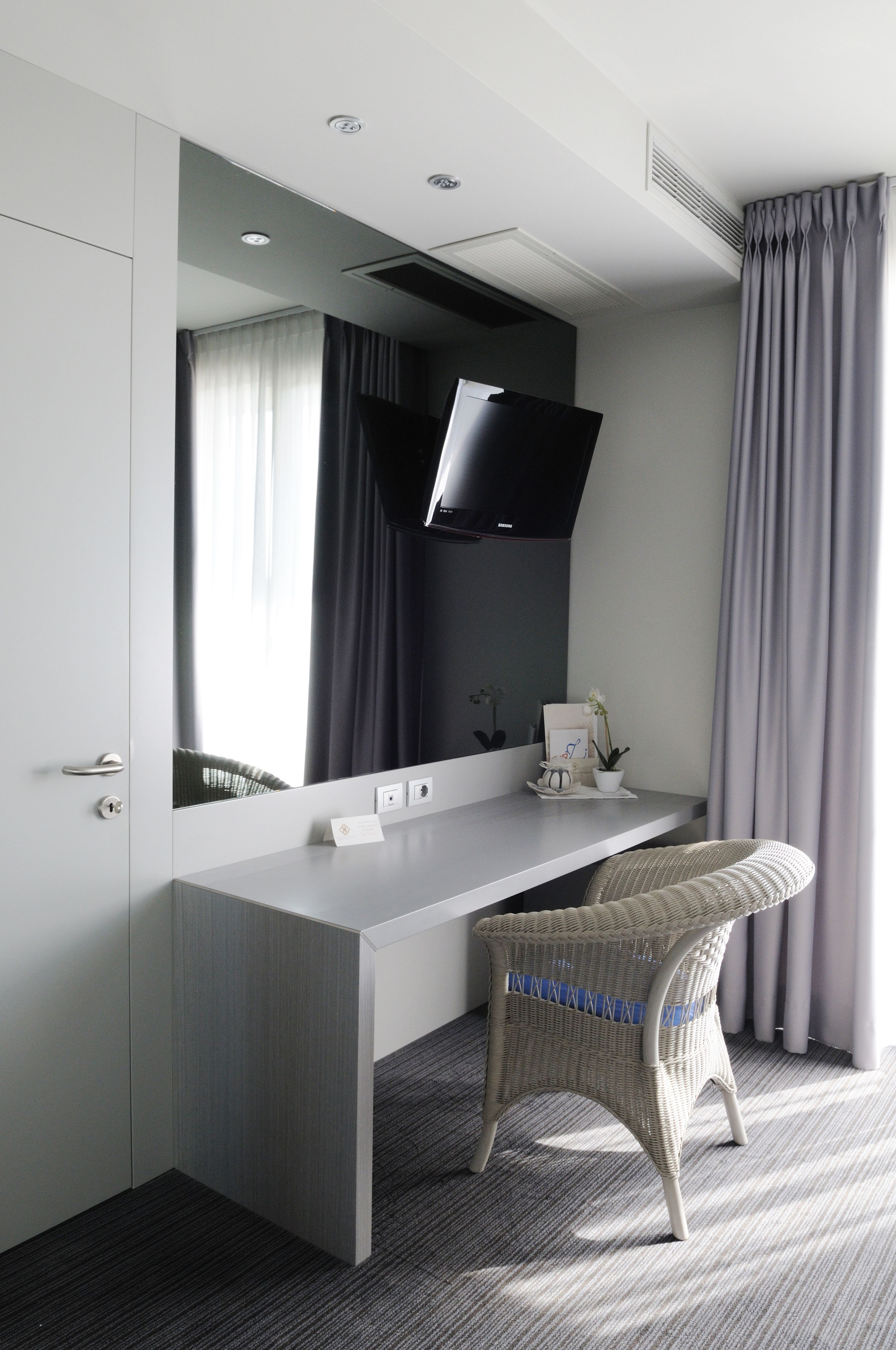 down duvets, minibar, in-room safe, desk