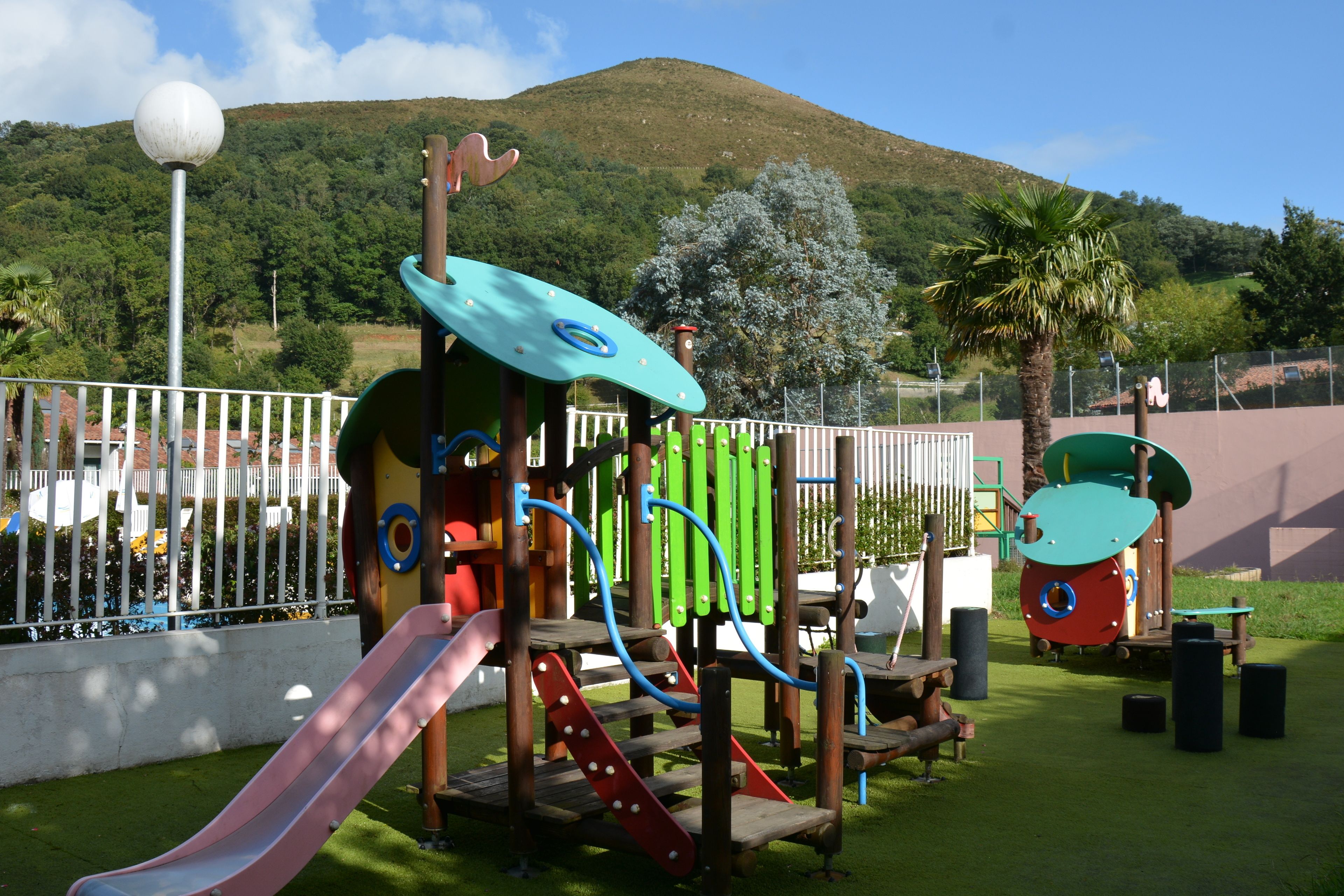 children’s play area – outdoor