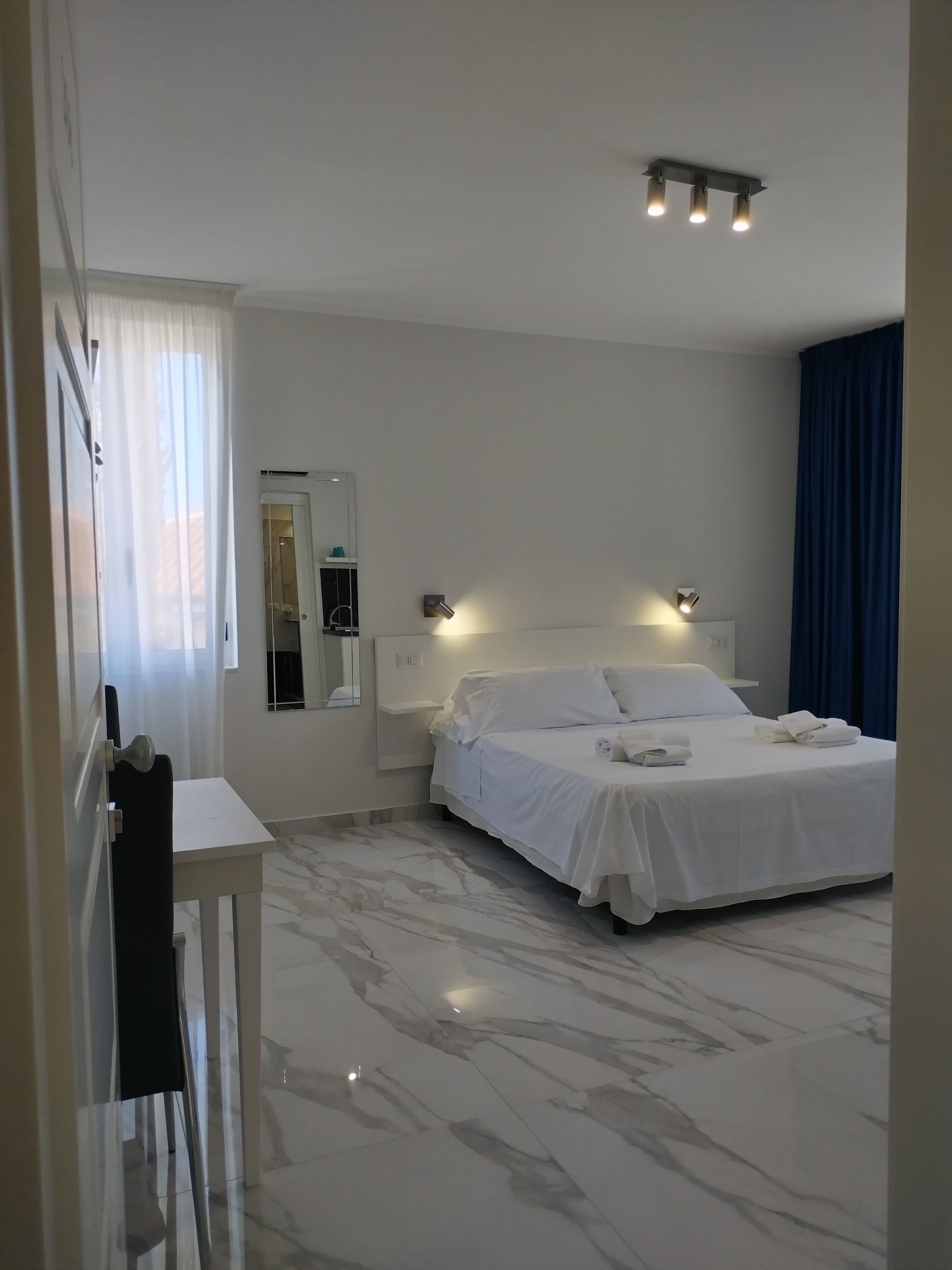 Wifi gratis y ropa de cama 