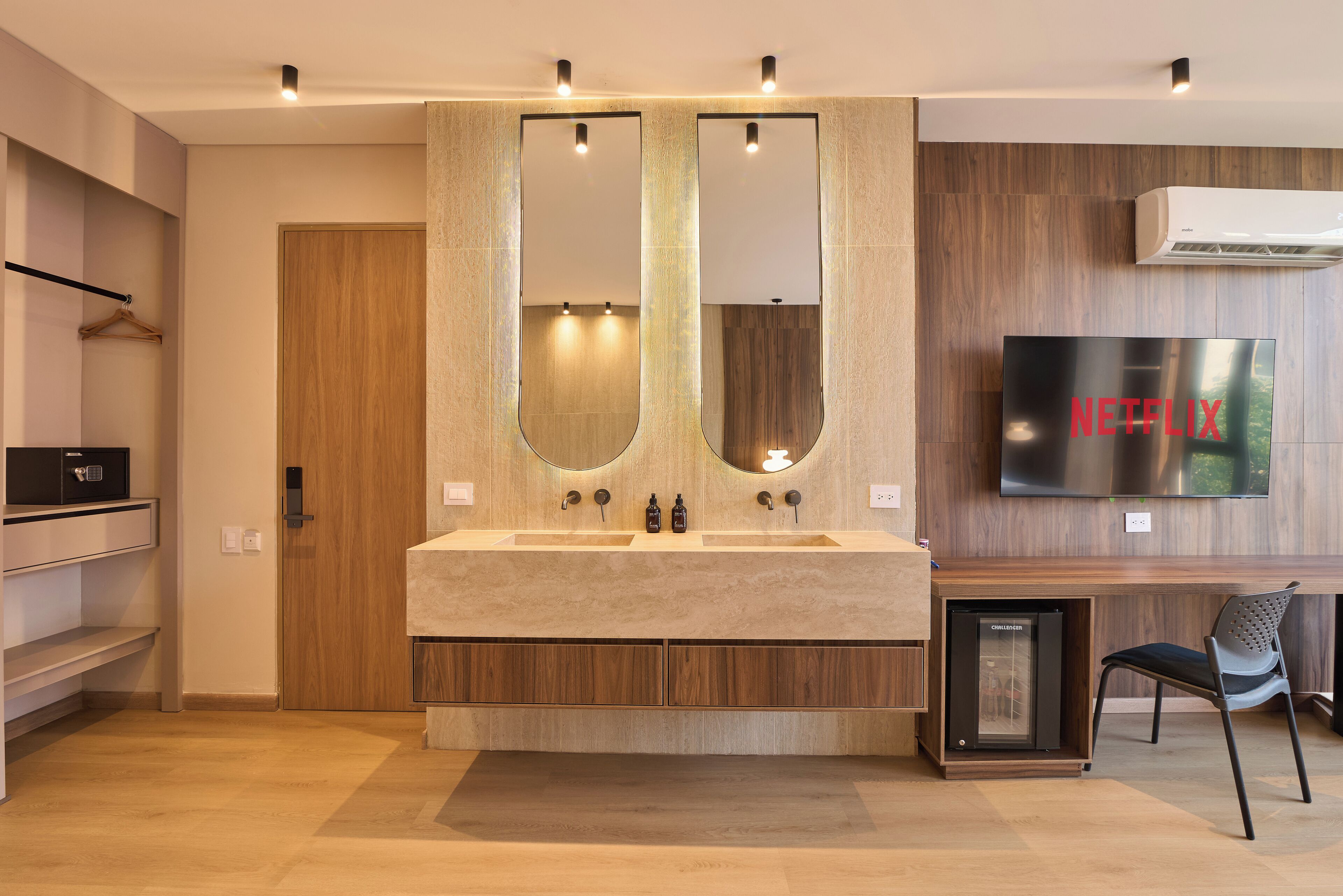 Photo - Hotel Lincoln