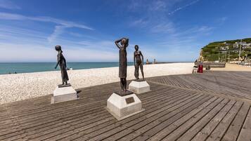 Vlak bij het strand, 5 strandbars