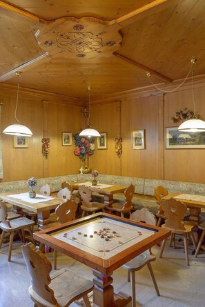 Breakfast, lunch and dinner served  - Miravalle (Auronzo di Cadore)
