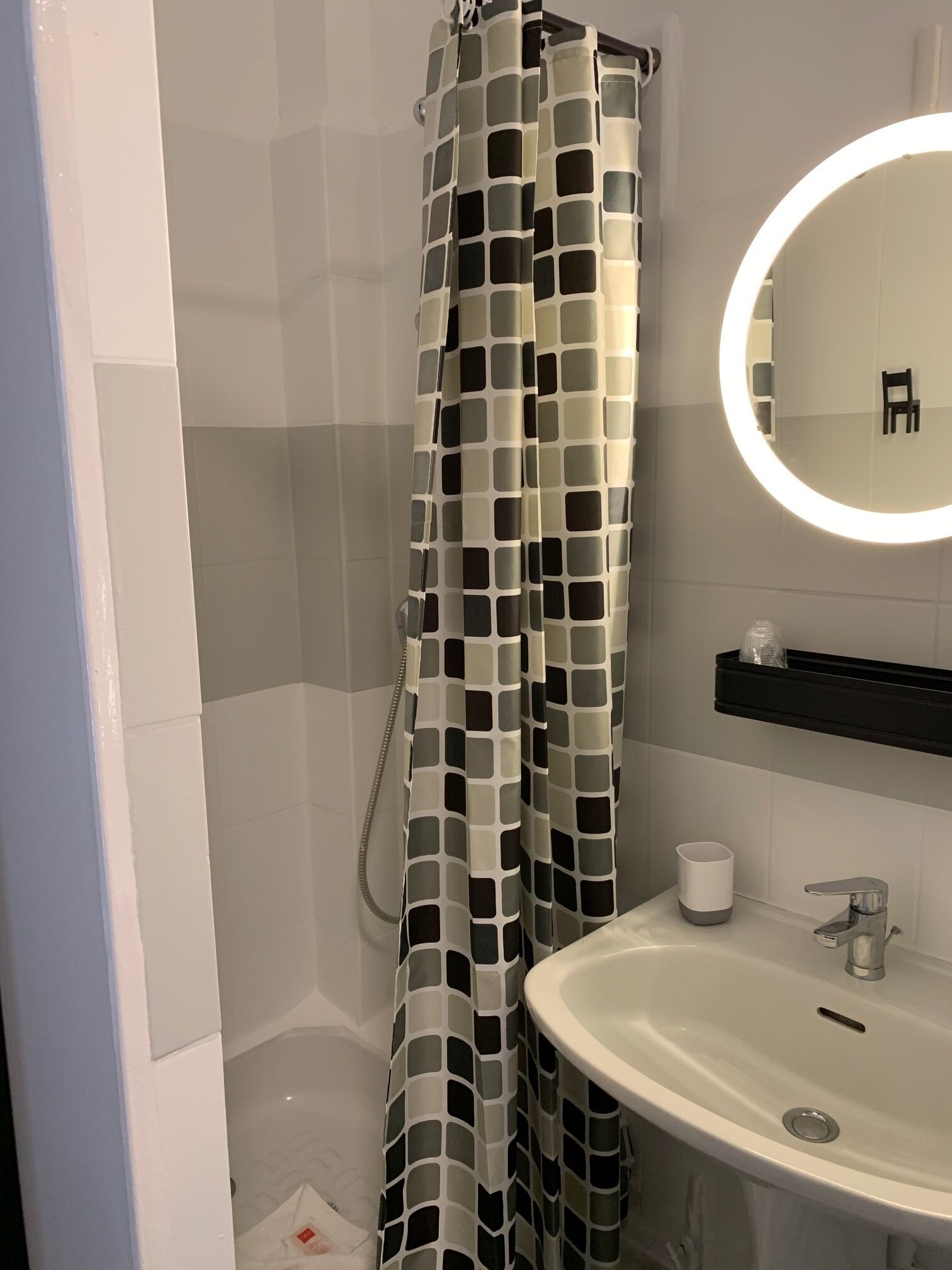 economy double room | bathroom | shower, free toiletries, hair dryer, towels
