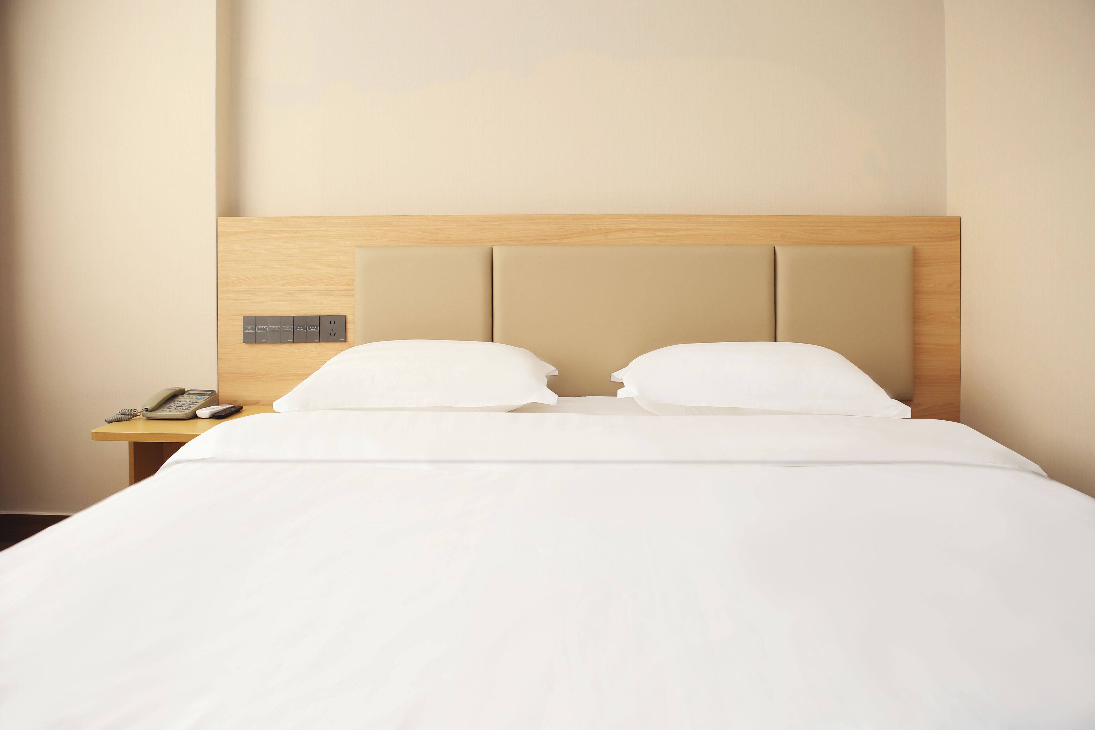 Superior Room | Desk, blackout drapes, soundproofing, free WiFi