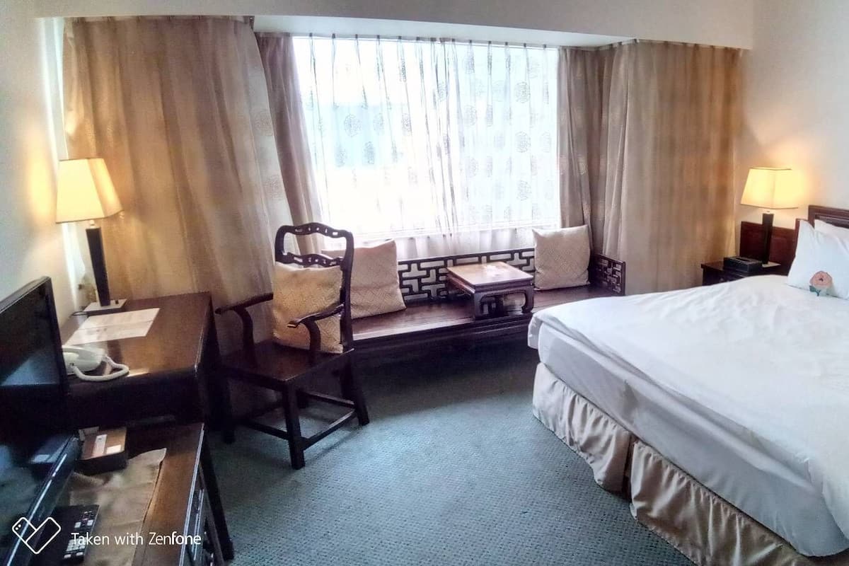 Luxe beddengoed, donzen dekbedden, pillowtop-bedden, een minibar