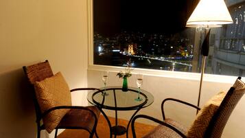 Premium bedding, down comforters, pillowtop beds, minibar
