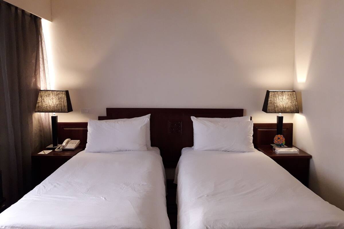 Phòng 2 giường đơn Elite, 2 giường đơn | Bộ đồ giường cao cấp, chăn bông, nệm có lớp đệm bông, minibar 