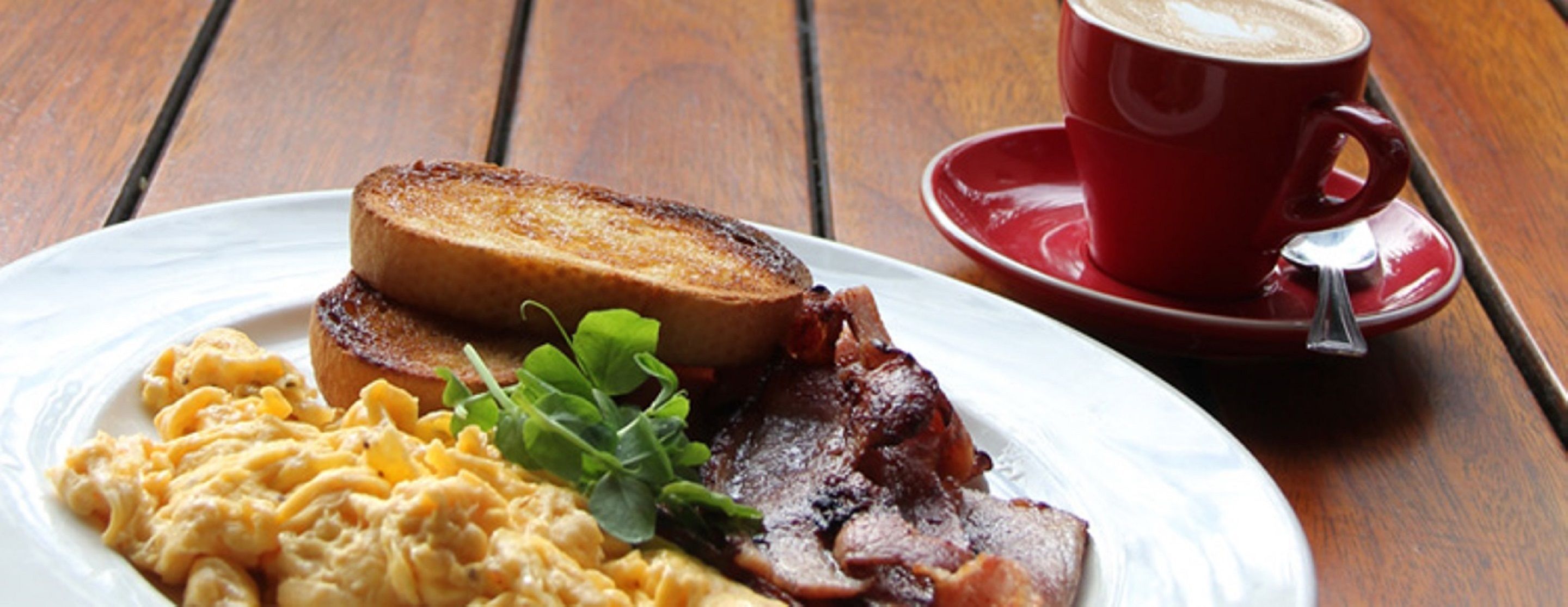 daily cooked-to-order breakfast for a fee