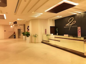 Lobby - 24 Tech Hotel (Bengaluru)
