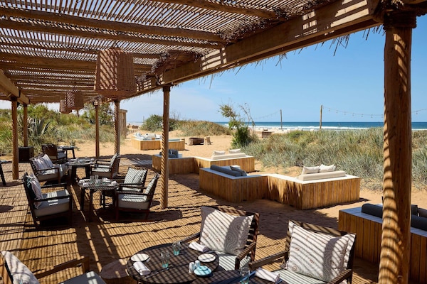 3 restaurants, breakfast, lunch, dinner served; Mediterranean cuisine