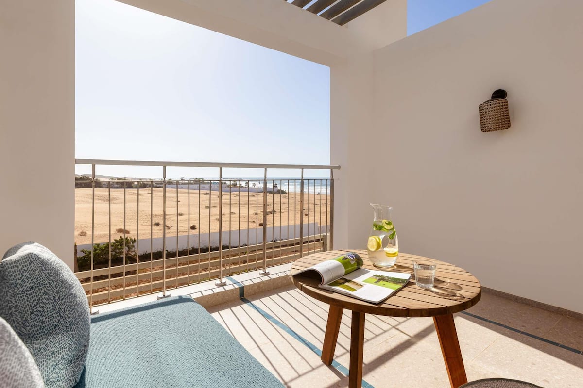 Beach/ocean view
