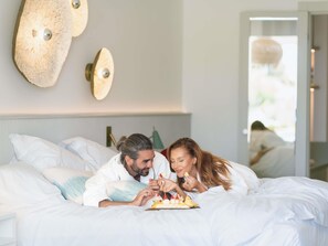 Premium bedding, minibar, in-room safe, desk - Sofitel Agadir Thalassa Sea & Spa (Agadir)