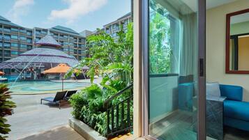 Premium bedding, in-room safe, individually decorated, desk