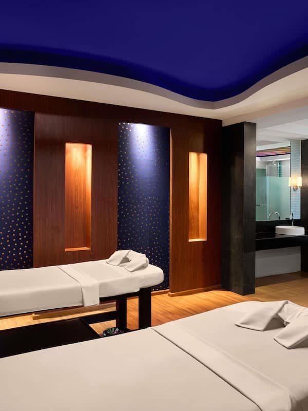 Couples treatment room(s), hot tub, body treatments, Swedish massages