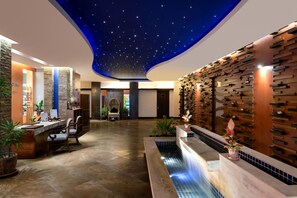 Couples treatment room(s), hot tub, body treatments, Swedish massages - Novotel Phuket Vintage Park (Patong)