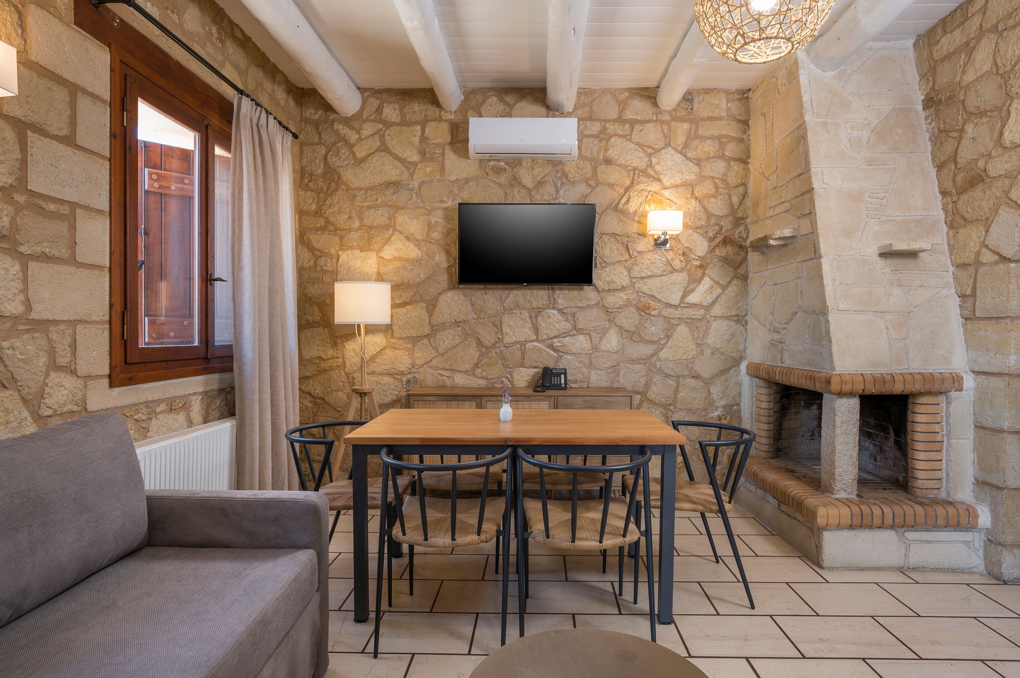 Villa Tradition, 3 chambres, vue montagne | Coin séjour | Télévision