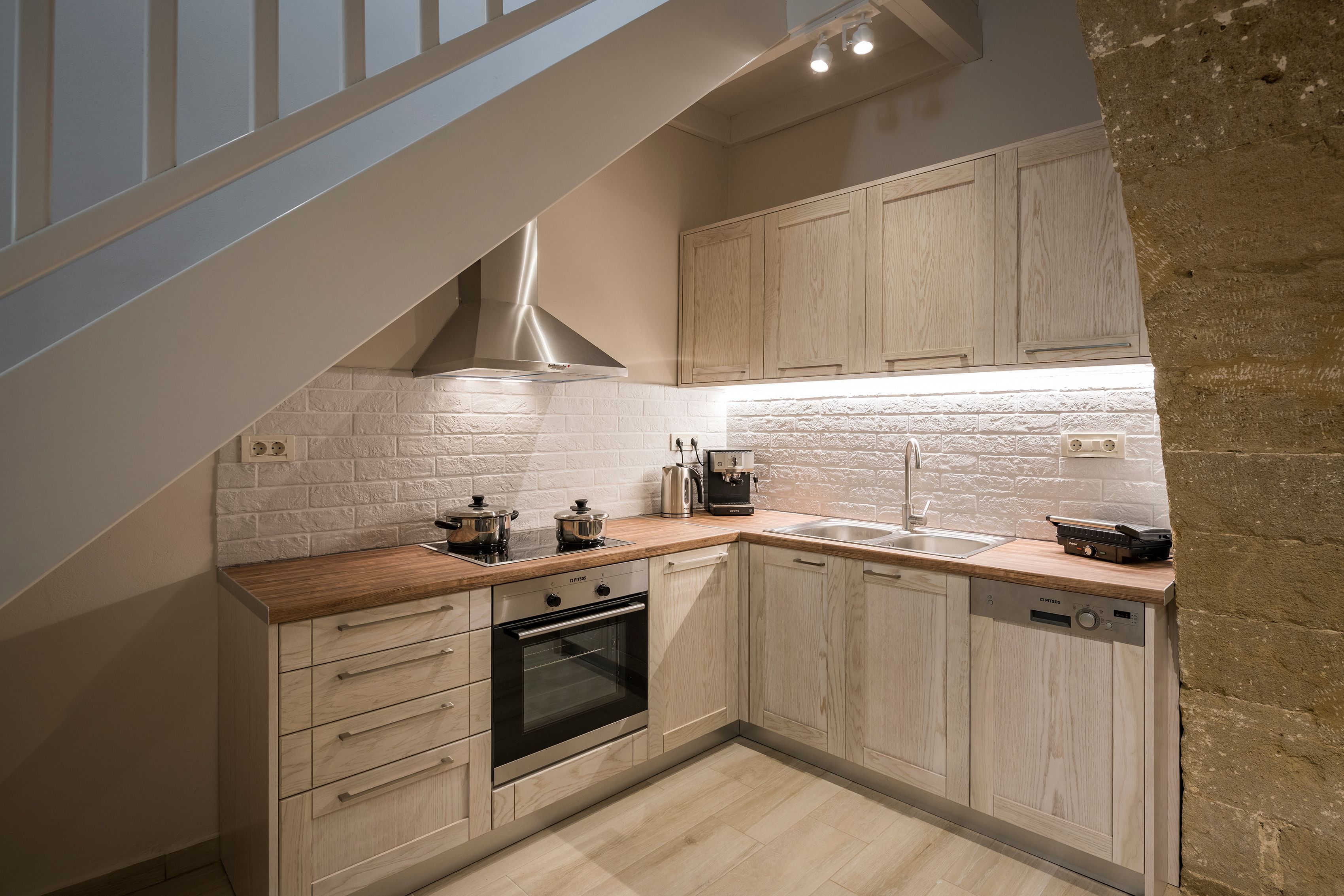 villa, 3 bedrooms, private pool | private kitchen