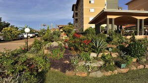 Terrace/patio - Afrique Suites Hotel (Kampala)