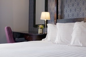 4 Poster Suite | Egyptinpuuvillaiset lakanat, ylelliset vuodevaatteet