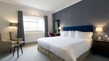 Deluxe King Room | Egyptian cotton sheets, premium bedding, pillowtop beds