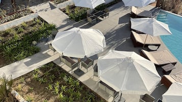 Outdoor pool, pool loungers