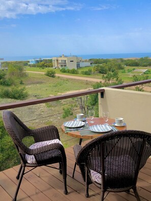 Habitación doble superior | Ropa de cama de alta calidad, edredón, camas Select Comfort y minibar 