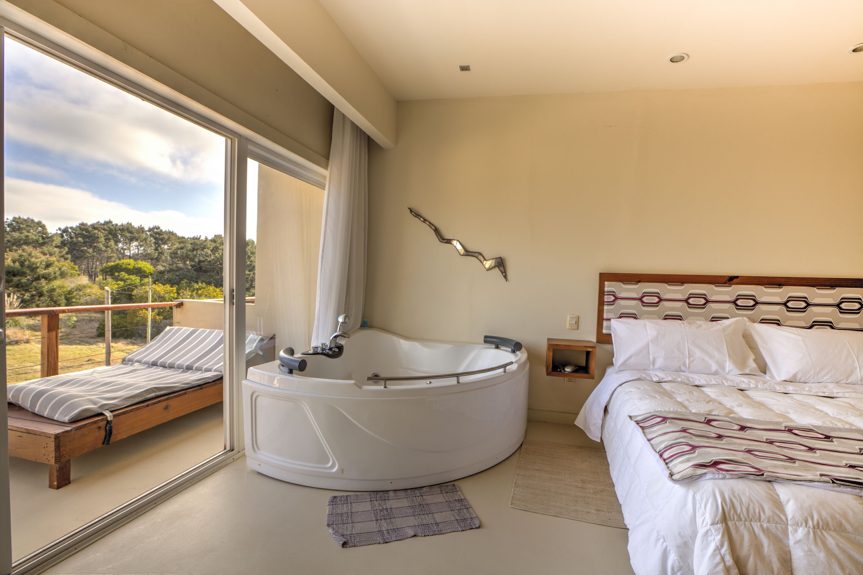 Exclusive Double or Twin Room, Partial Sea View | Premium bedding, down comforters, Select Comfort beds, minibar