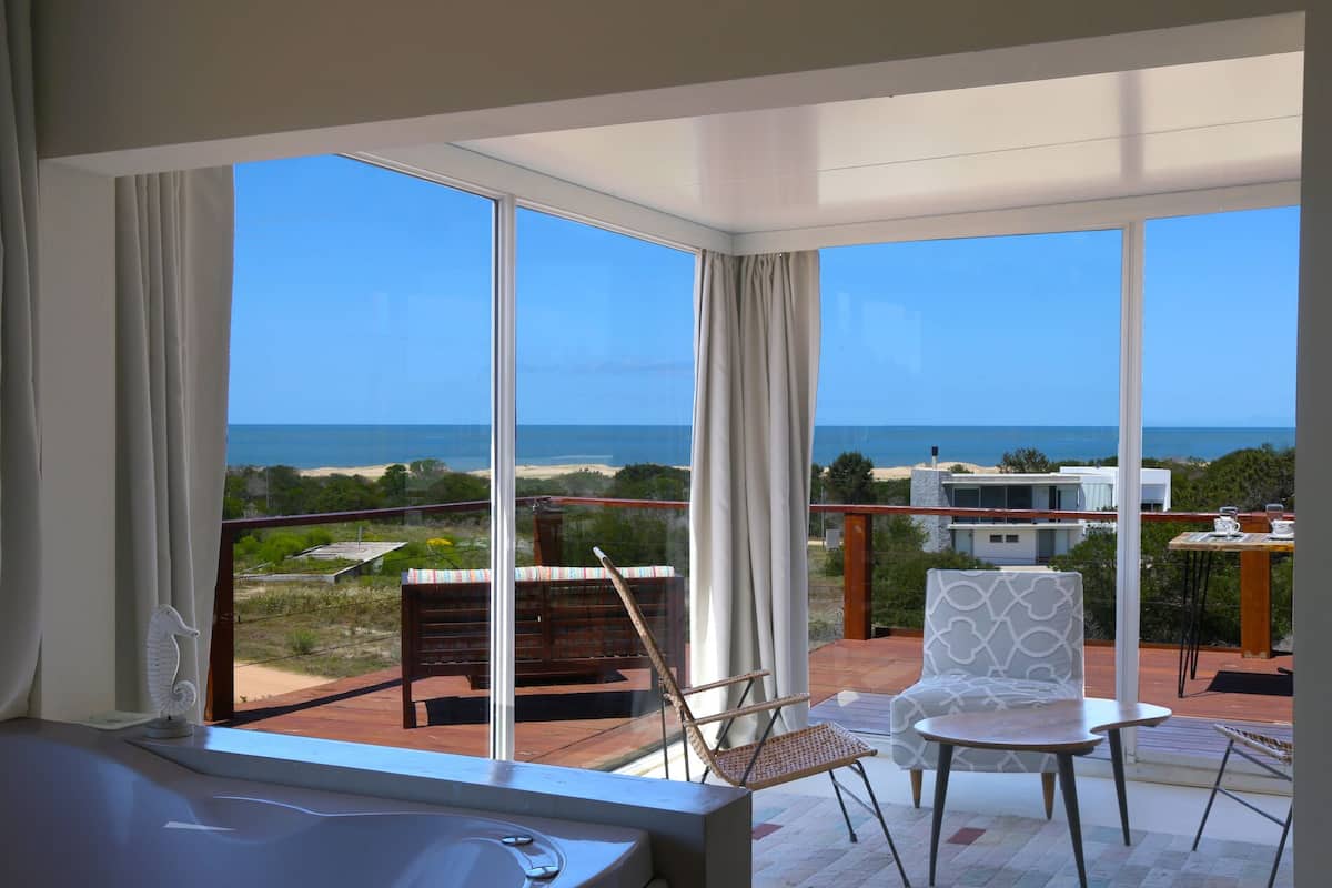 Panoramic Suite | 1 bedroom, premium bedding, down comforters, Select Comfort beds